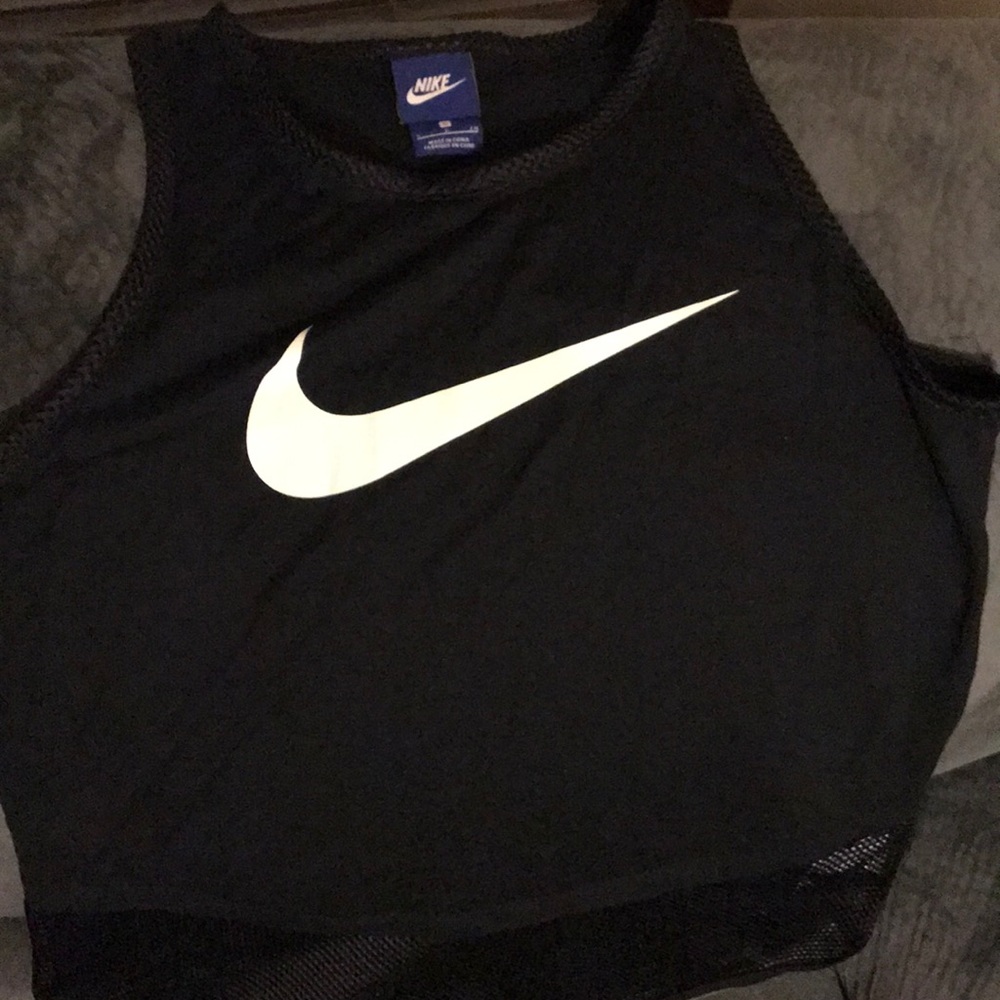 ✔️ Nike Active Top with net bottom